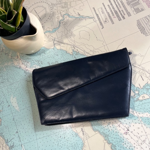 Vintage 80s Navy Vinyl Angular Purse - Picture 2 of 6